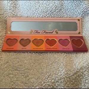 Too Faced Love Flushed Blush Pallate